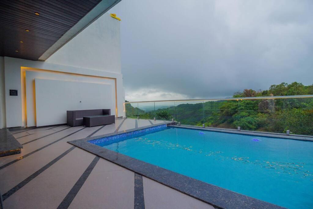 Celebrity Villa 伊加特普里 外观 照片